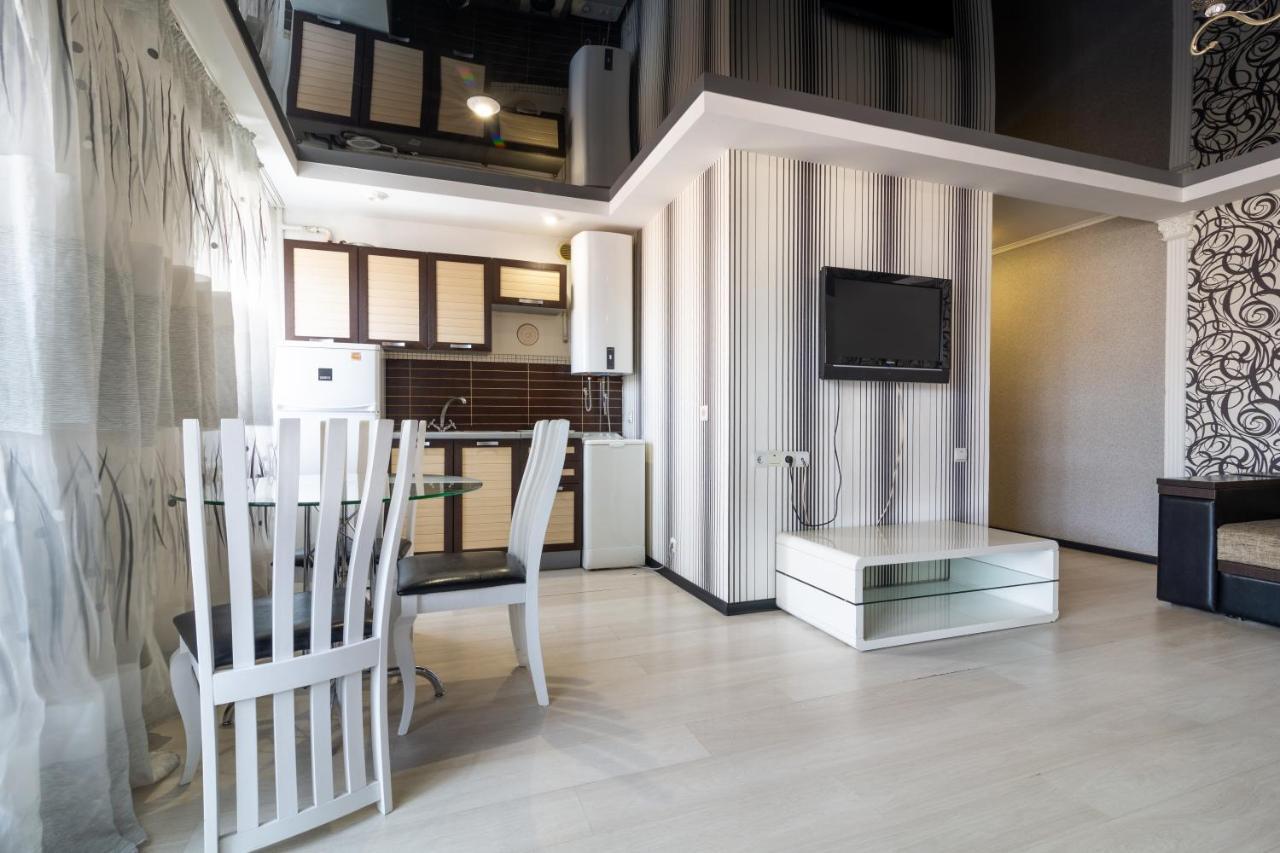 New Apartment Lux In Most City Area Dnipro Exterior photo